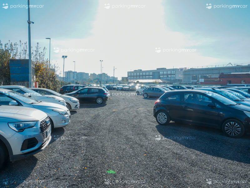 Fly Parking - Aeroporto Firenze posti auto all'aperto Fly Parking - Aeroporto Firenze