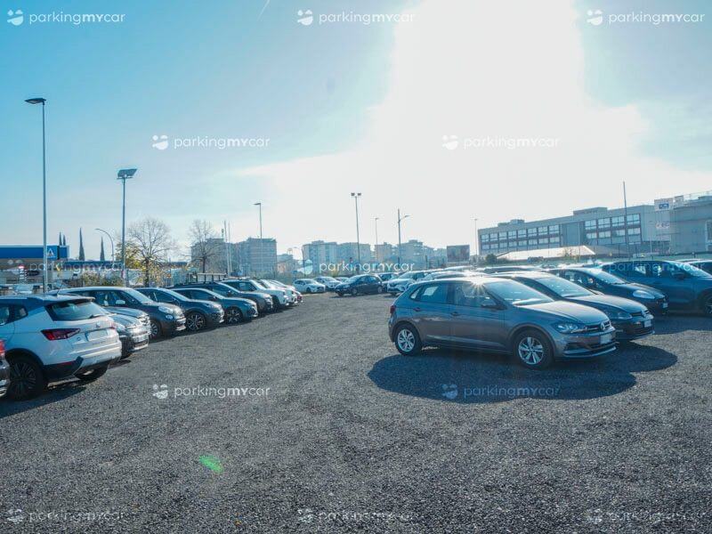 Fly Parking - Aeroporto Firenze posti auto scoperti Fly Parking - Aeroporto Firenze