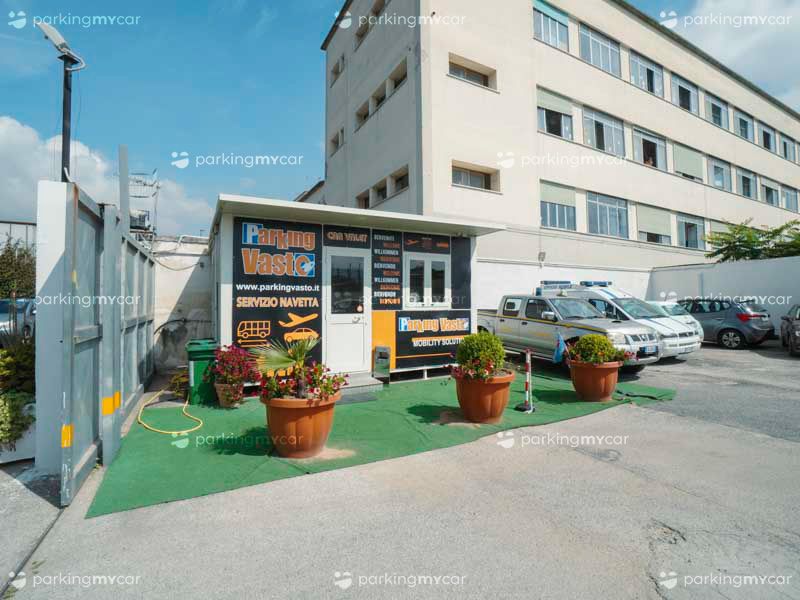 Parking Vasto 2 - Porto Napoli Reception e cassa Parking Vasto 2 - Porto Napoli