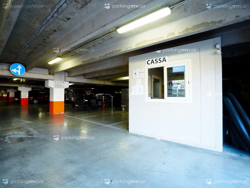 Airport Parking - Porto Bari Parcheggi sotterranei Airport Parking - Porto Bari