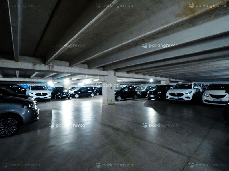 Airport Parking - Porto Bari Parcheggi al coperto Airport Parking - Porto Bari