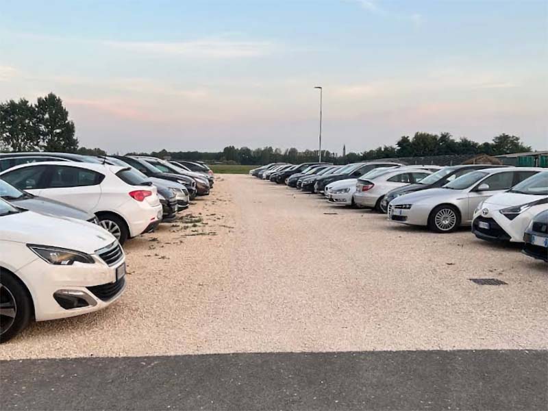 Avio Parking - Aeroporto Treviso Posti auto scoperti Avio Parking - Aeroporto Treviso