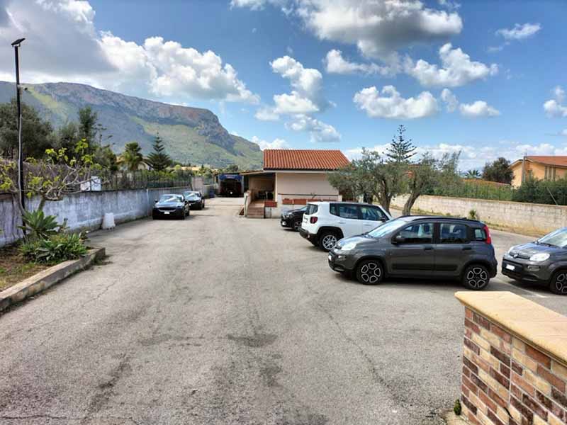 SoleMare Sicilia Parking - Aeroporto Palermo Posti auto all'aperto SoleMare Sicilia Parking - Aeroporto Palermo