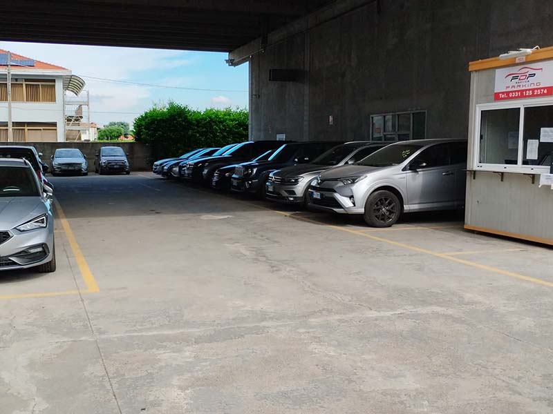 FDP Parking - Aeroporto Malpensa Entrata stalli coperti FDP Parking - Aeroporto Malpensa