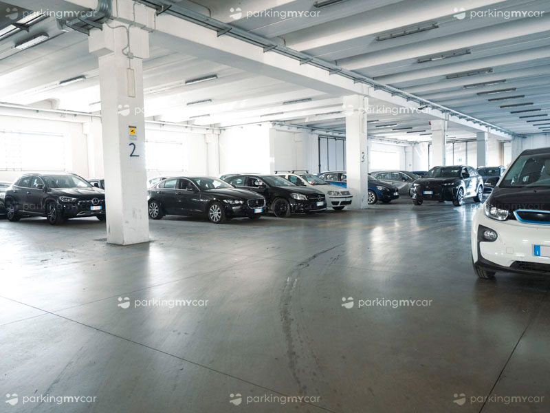 Italian Parking - Aeroporto Torino Parcheggi coperti Italian Parking - Aeroporto Torino