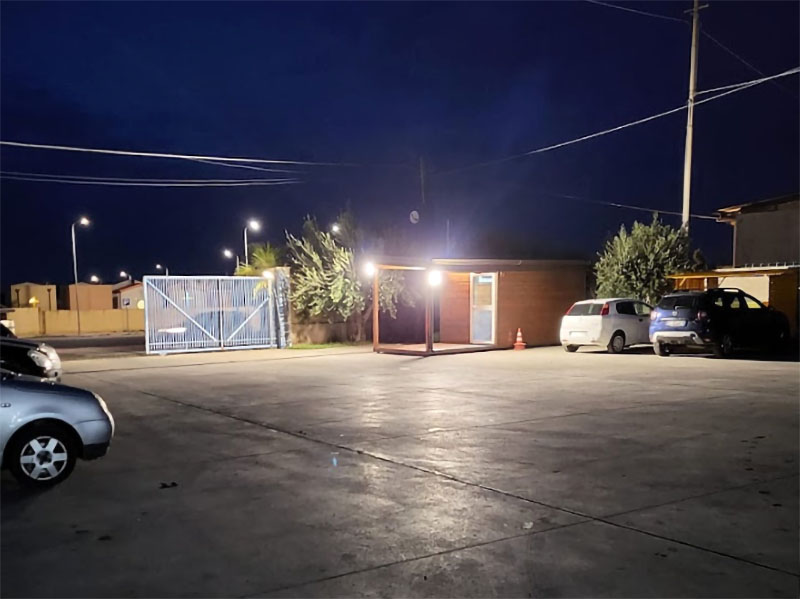 Best Parking 1 - Aeroporto Palermo Piazzale di notte Best Parking 1 - Aeroporto Palermo